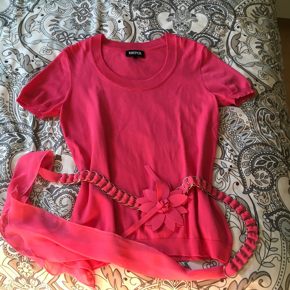 Fuschia top